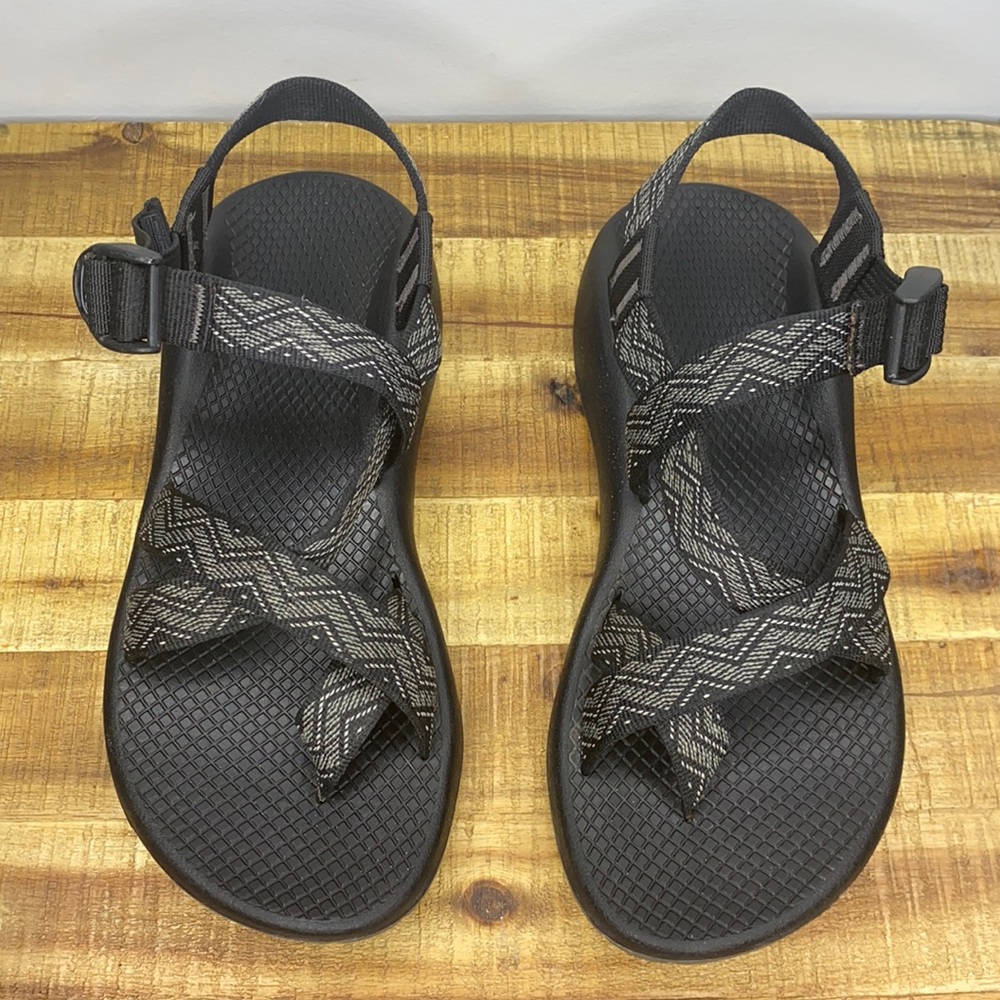 Chaco Black Silver Hiking Water Strappy Women Sandals: Size 7